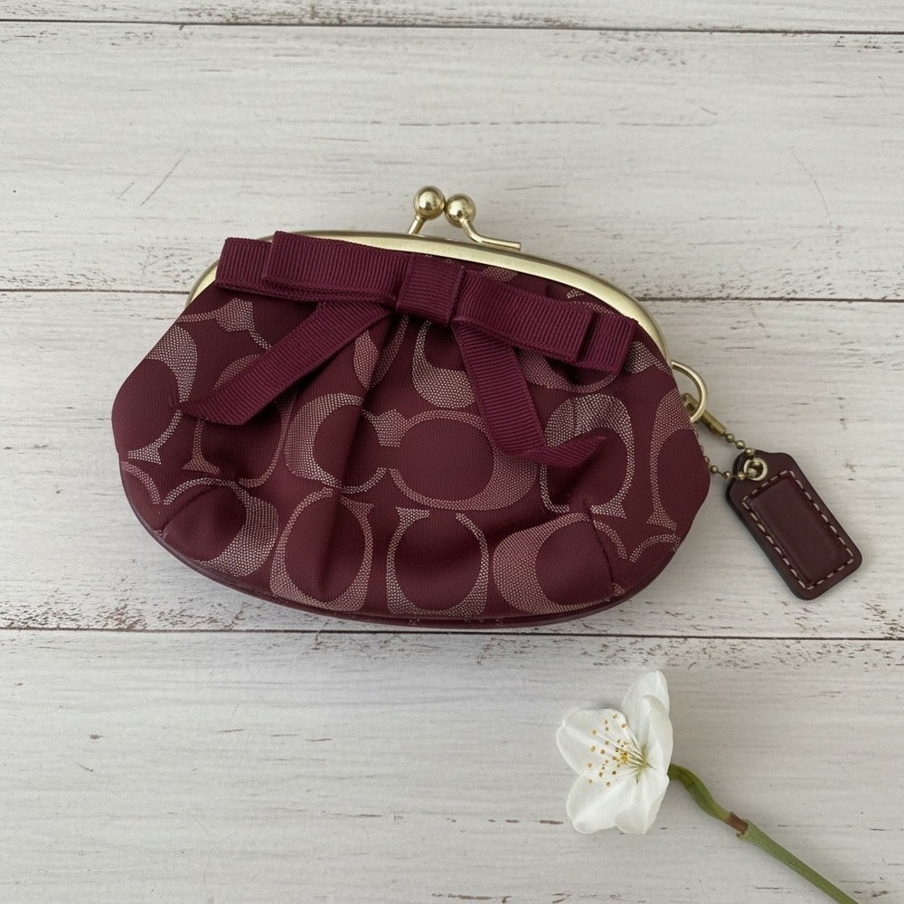 Coach Kisslock Coin Purse Burgundy Signature Jacquard Frame Wallet